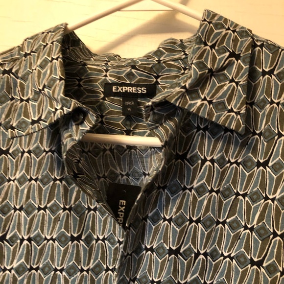 NWT !! Mens express shirt - Picture 2 of 5